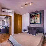 Premium By Hi5- Cp With Free Parking Daire Budapeşte