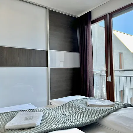 Premium By Hi5- Cp With Free Parking Budapesta